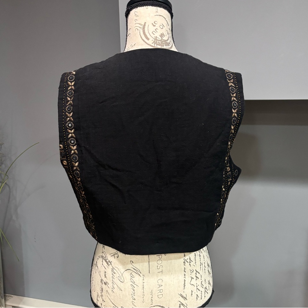 Zara Black and Gold Textured Vest - Picture 4 of 5